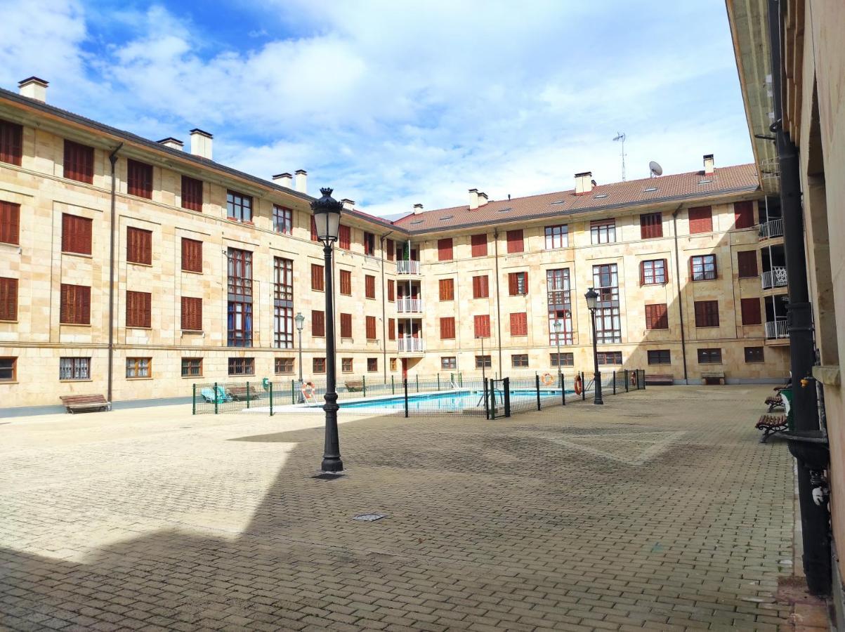 Apartamento Parque Europa エスカライ エクステリア 写真