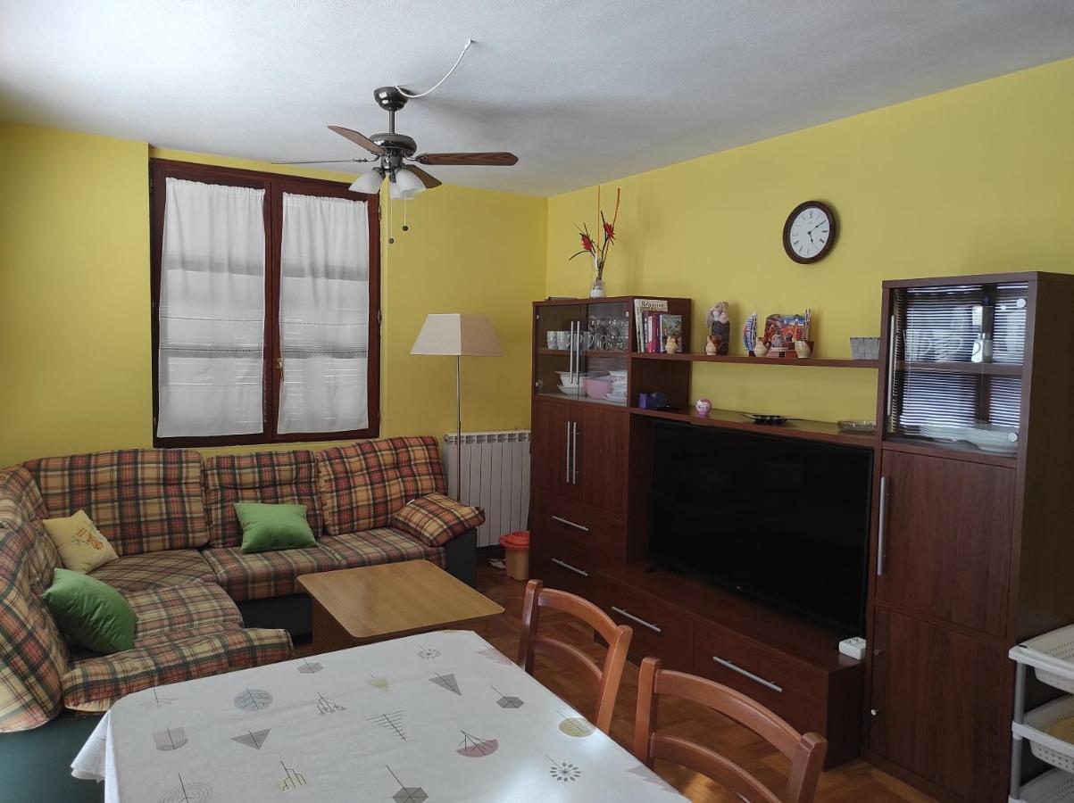 Apartamento Parque Europa エスカライ エクステリア 写真